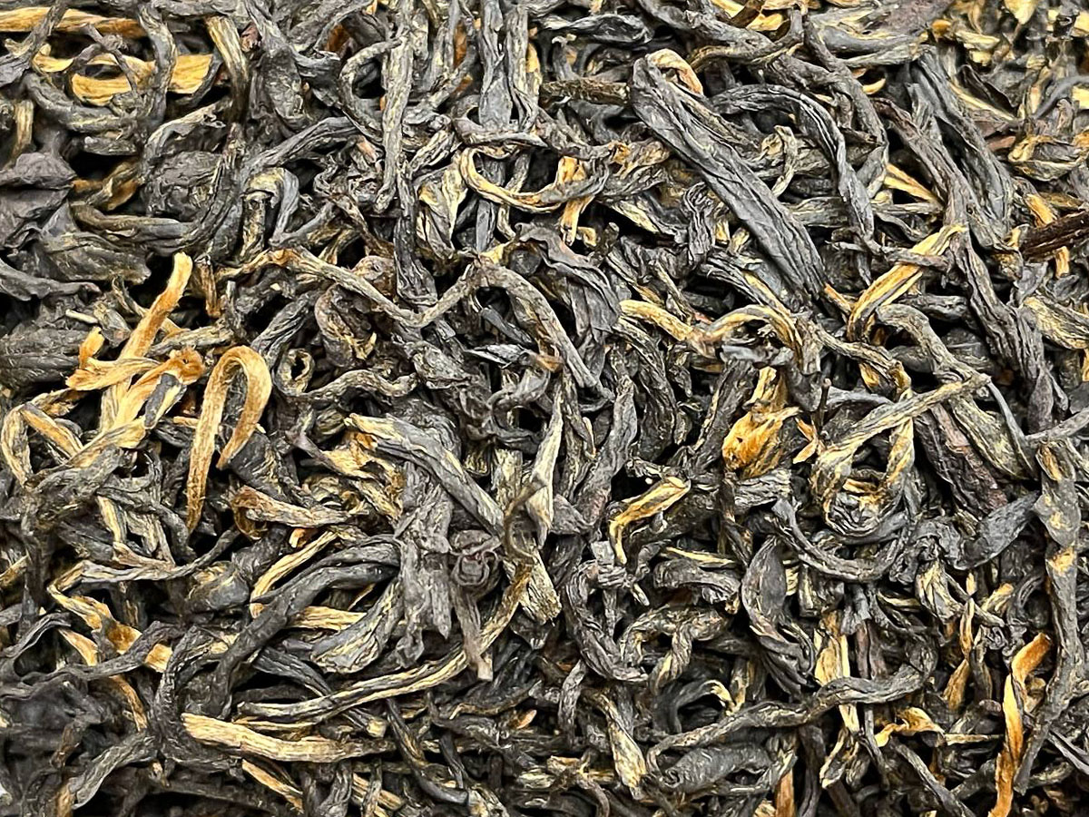 Високоякісний крупнолистовий чай